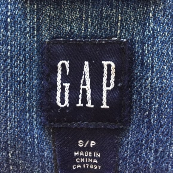Women’s GAP Jean Jacket - Picture 3 of 3